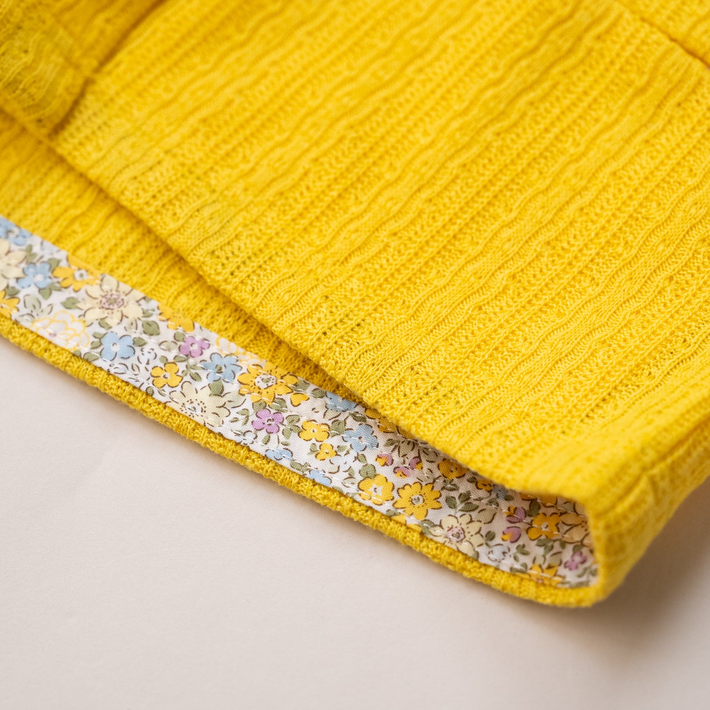 ニットカーディガン　YELLOW