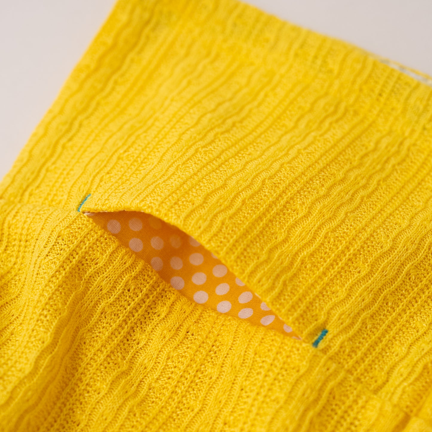 ニットカーディガン　YELLOW