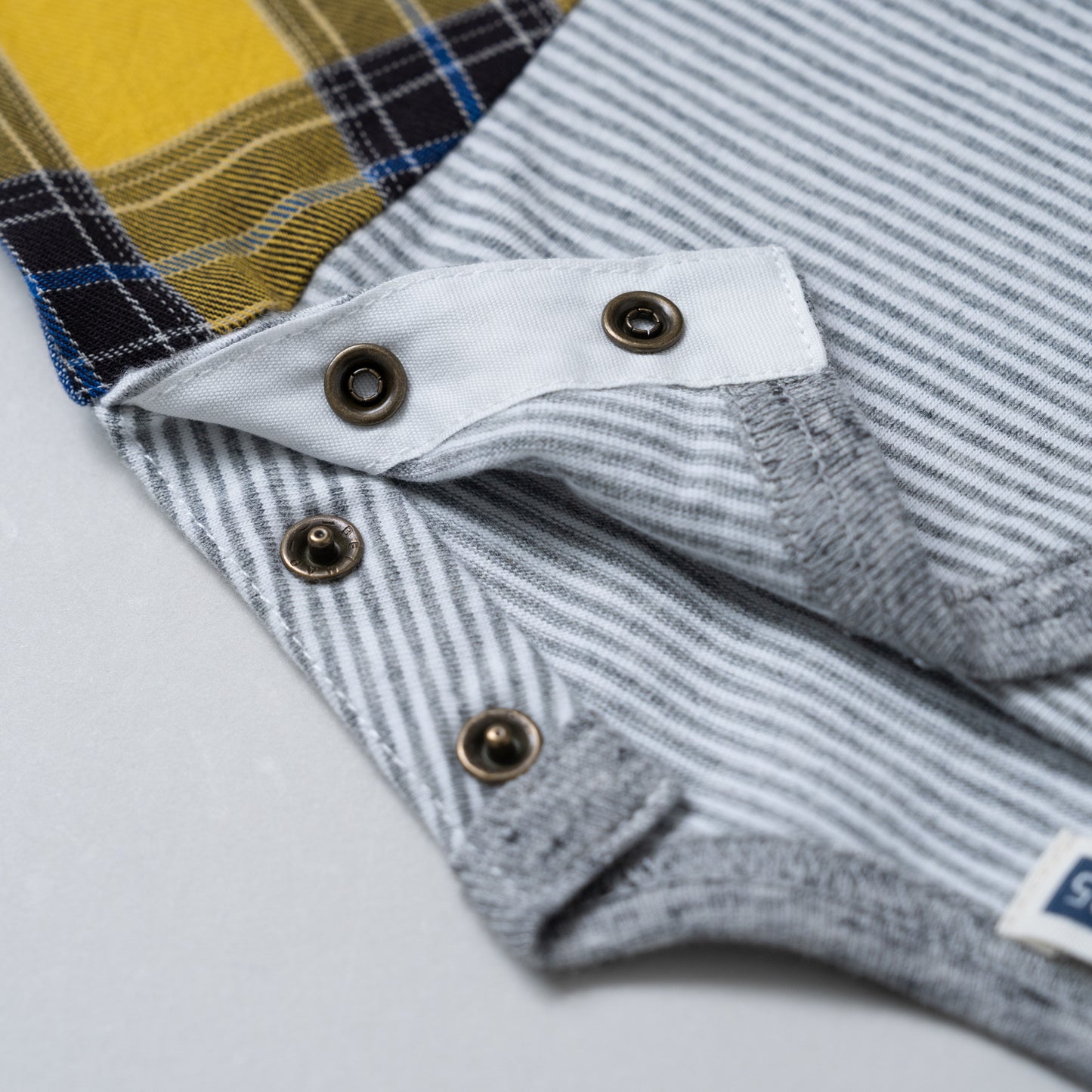 袖切り替えTシャツ　BORDER