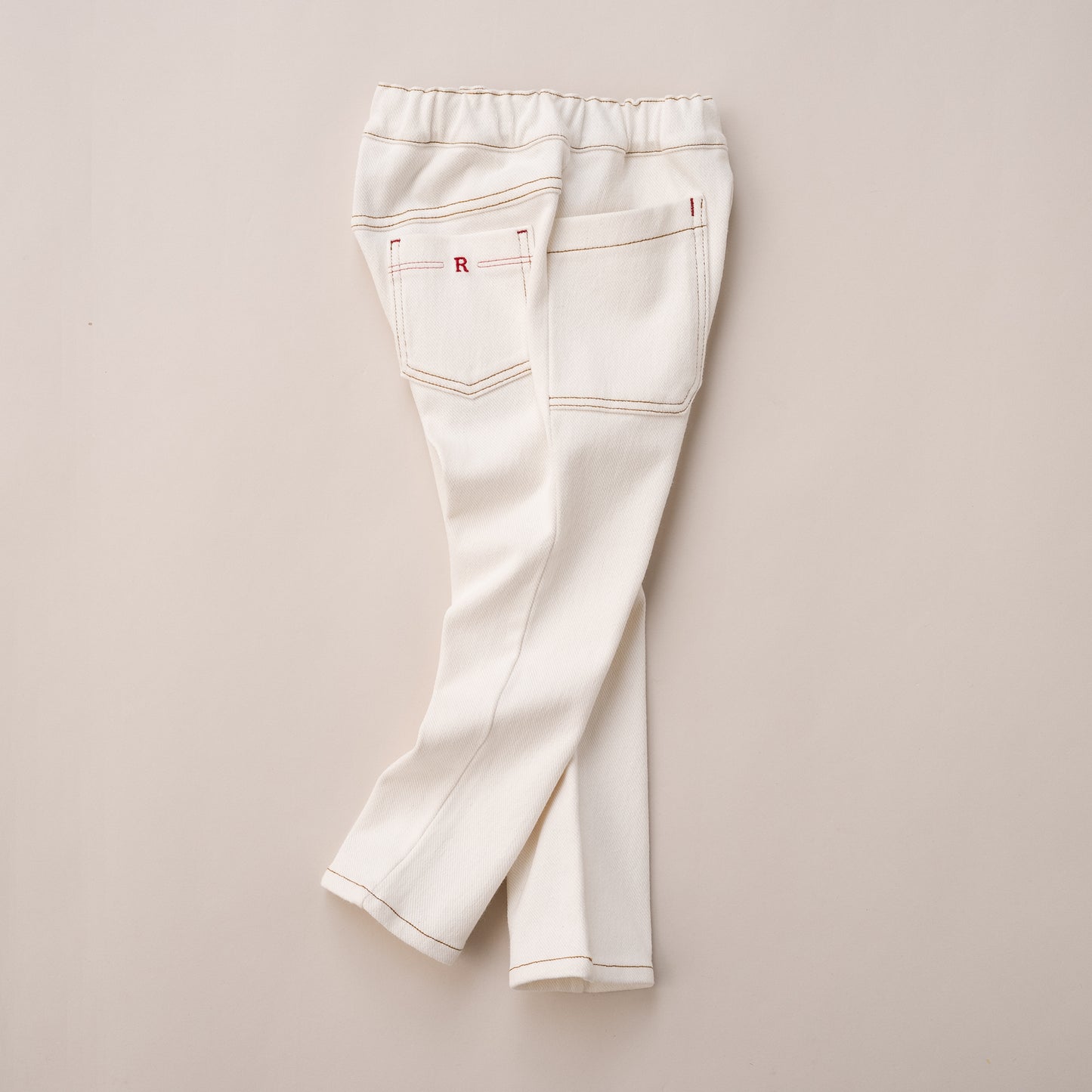 カラーニットデニムパンツ　OFF-WHITE