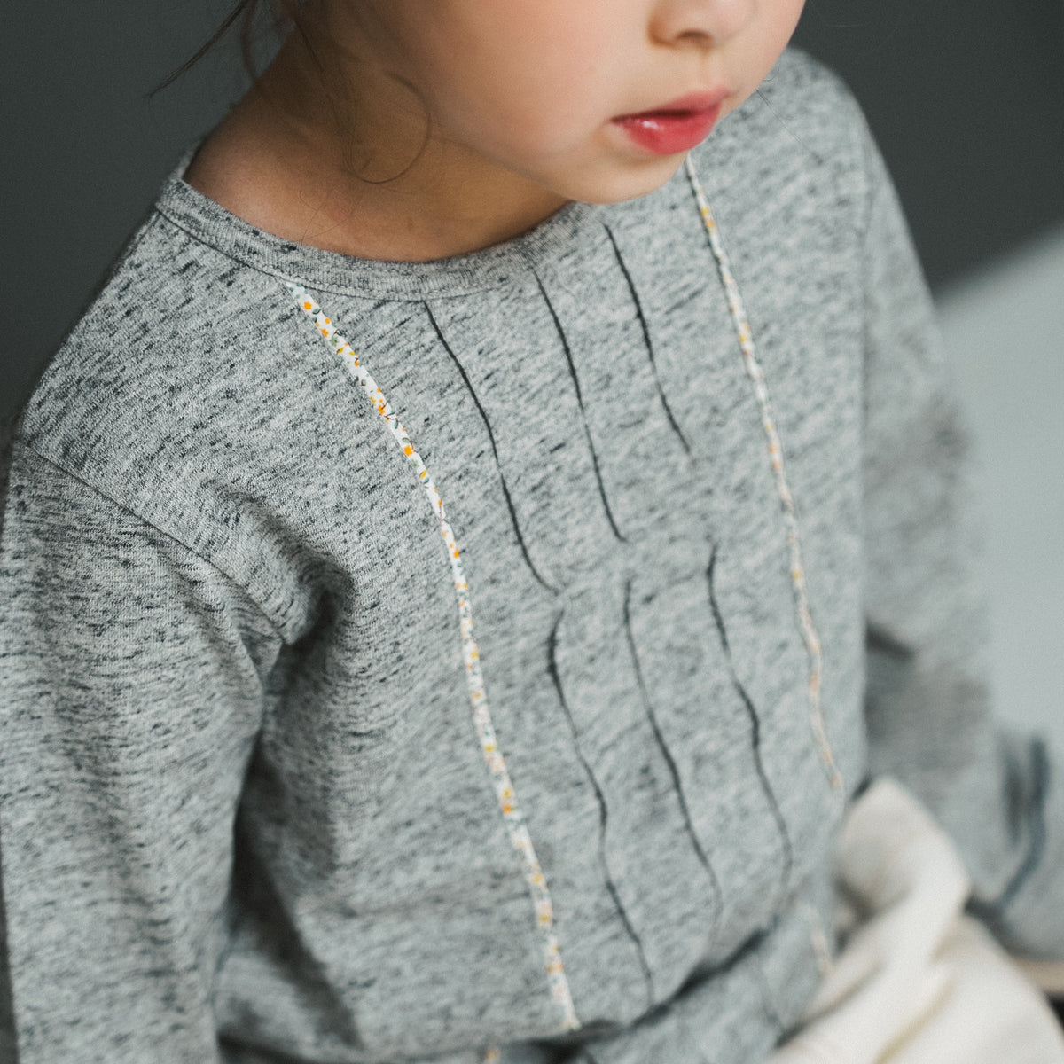 タックデザインTシャツ　GRAY