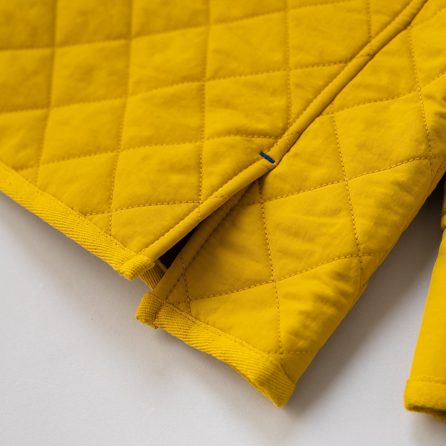 キルティングナイロンジャンバー　YELLOW