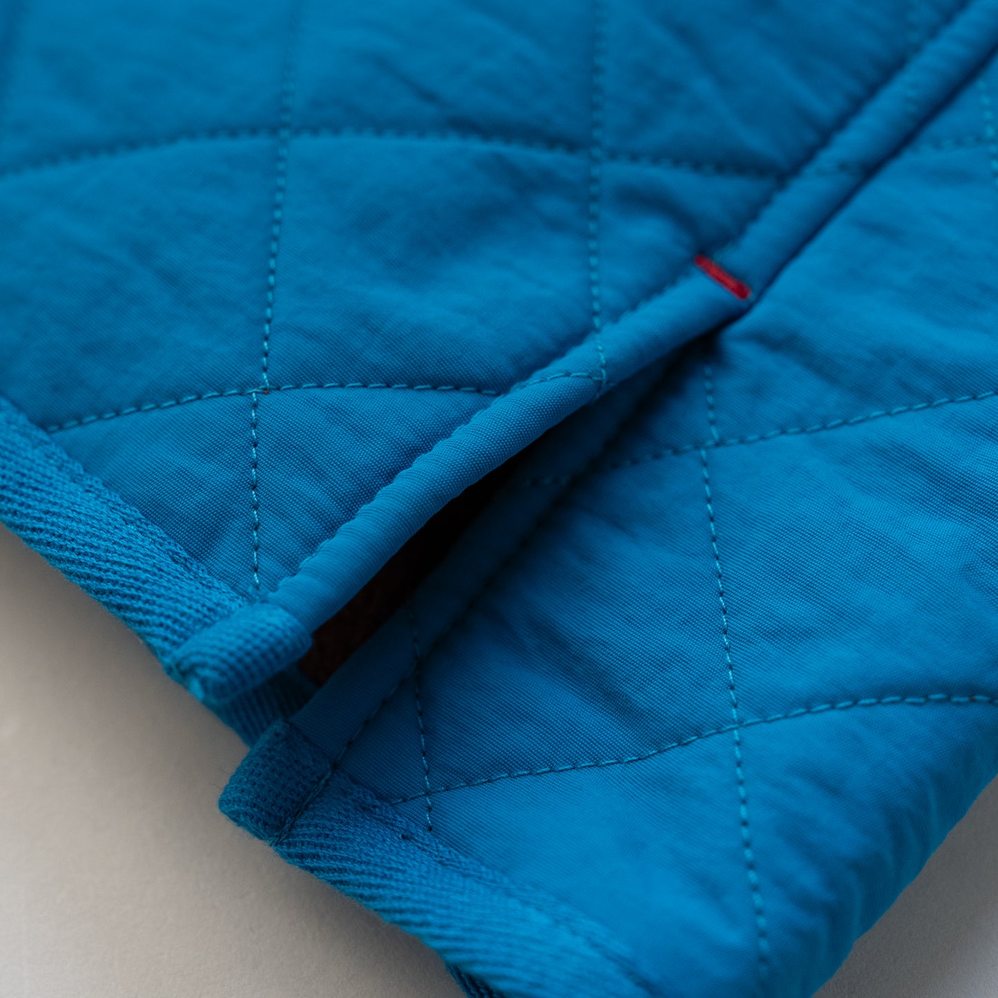 キルティングナイロンジャンバー　BLUE