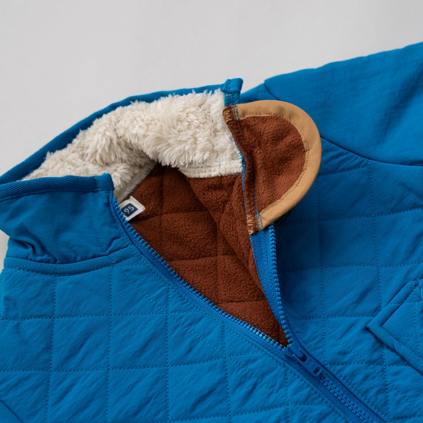 キルティングナイロンジャンバー　BLUE