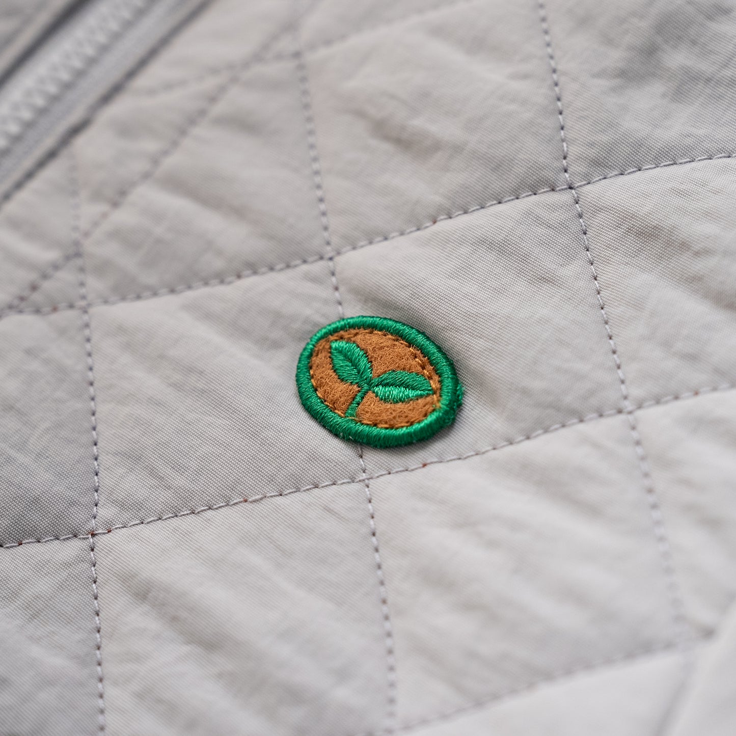 キルティングナイロンジャンバー　GRAY