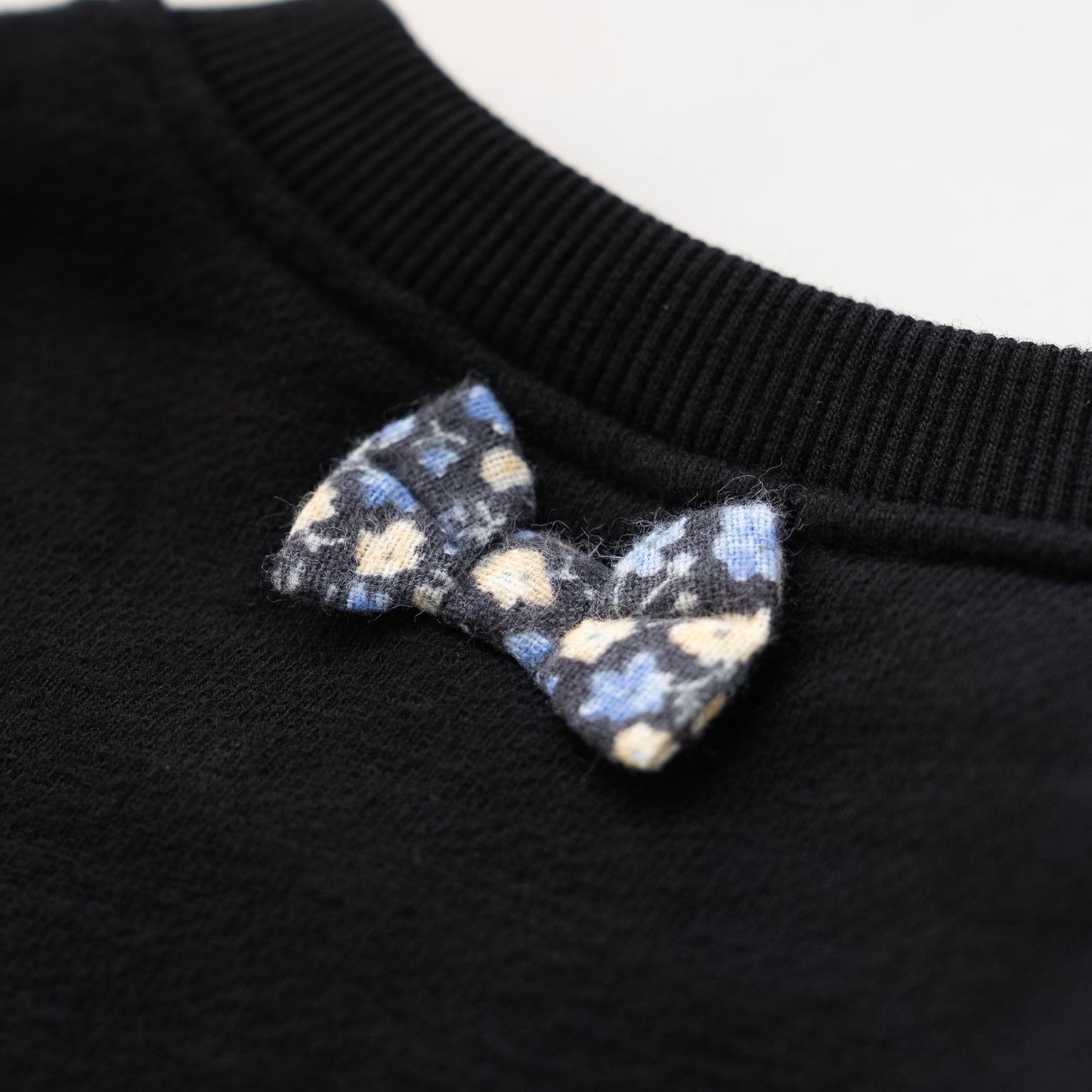 ぽわん袖トレーナー　BLACK