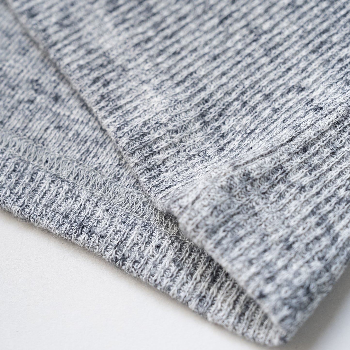 ジャガードリブハイネック　GRAY