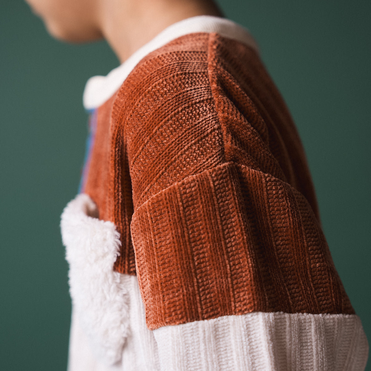 ヘンリーネックモールニットトレーナー　BROWN