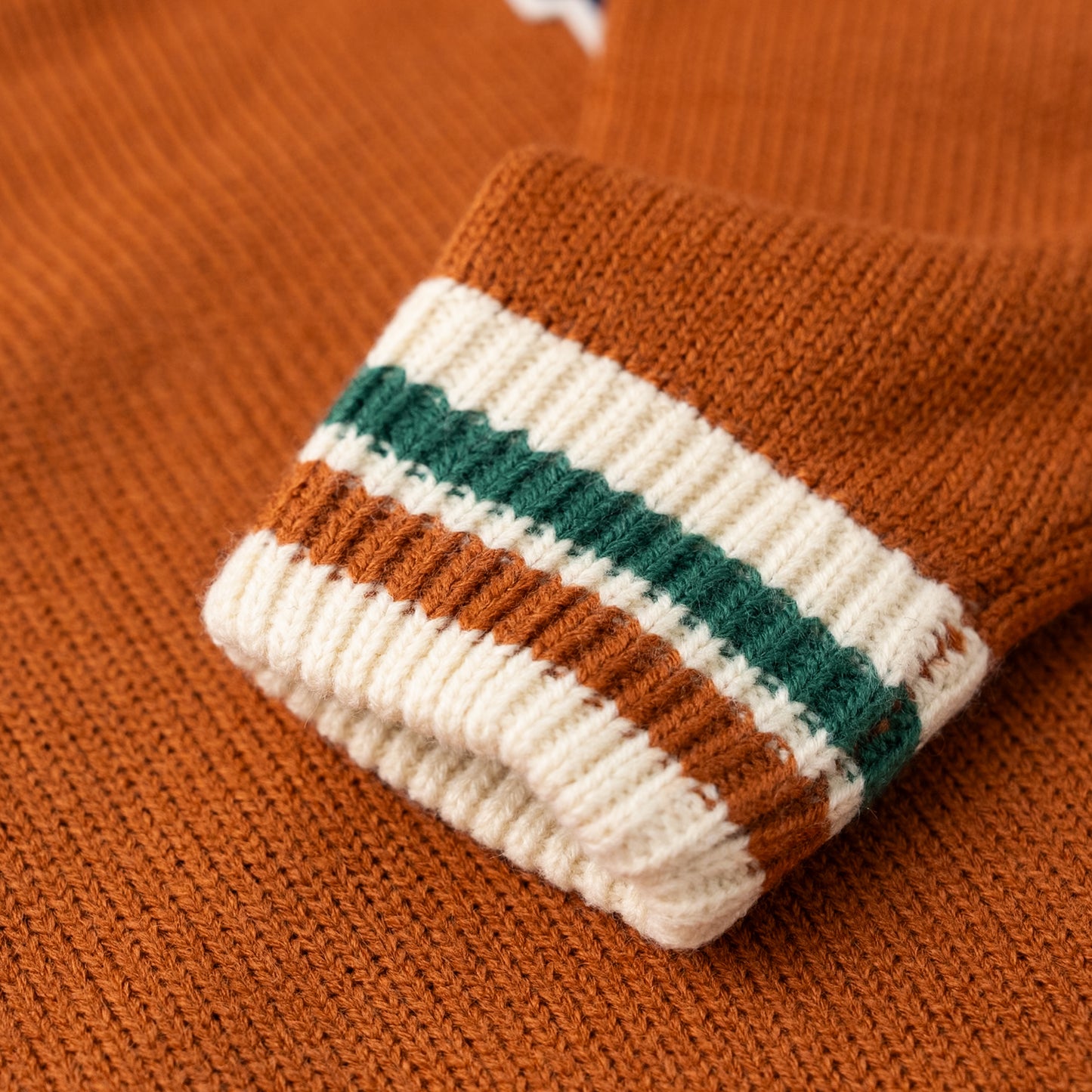 ニットセーター　BROWN