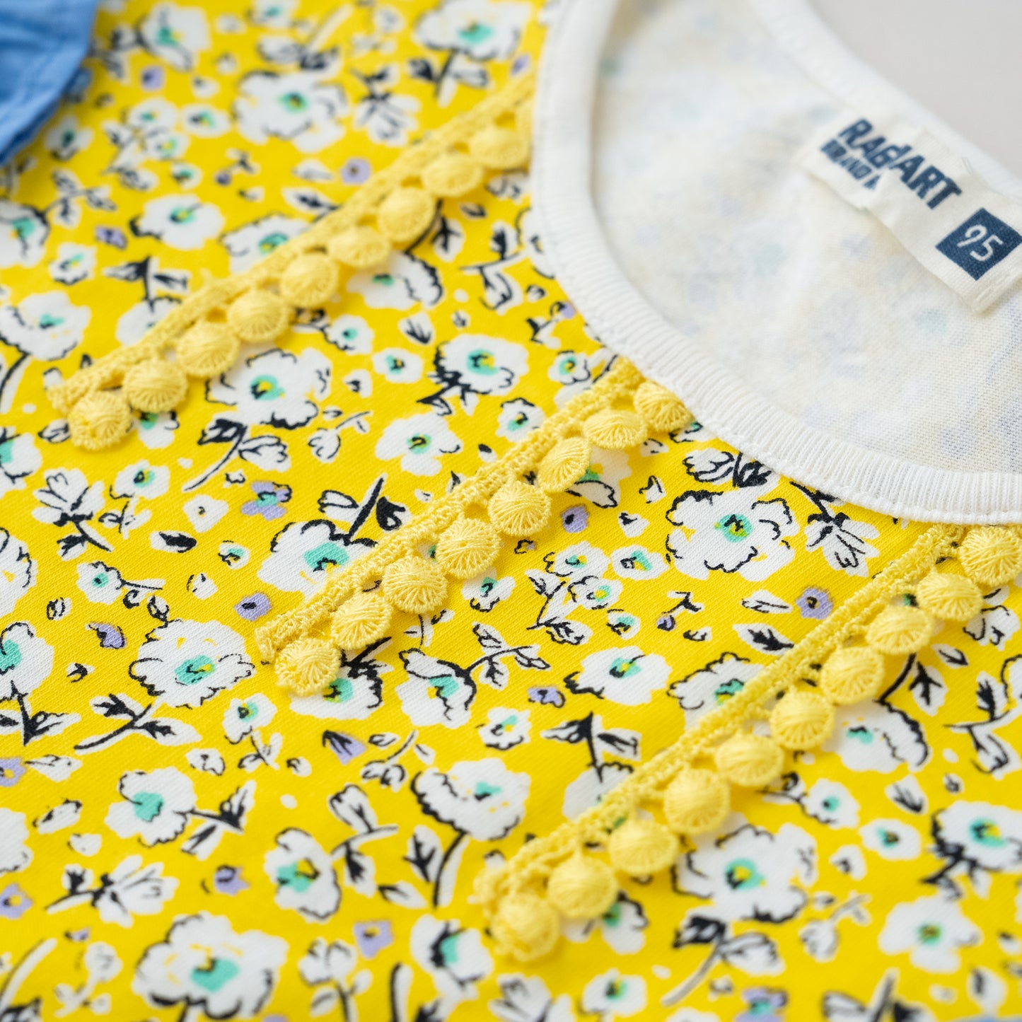総柄プリントTシャツ　YELLOW