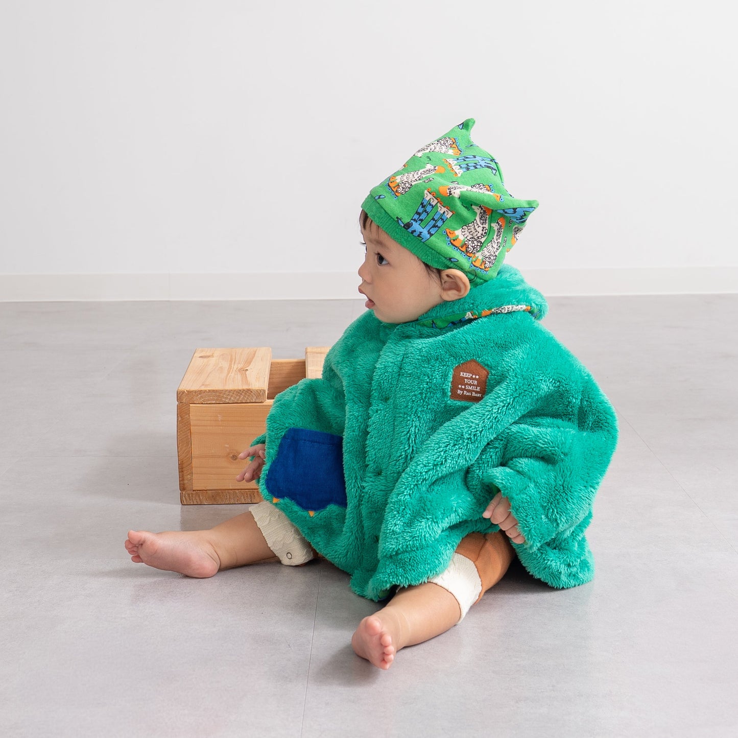 リバーシブルマント　【いぬ】　GREEN