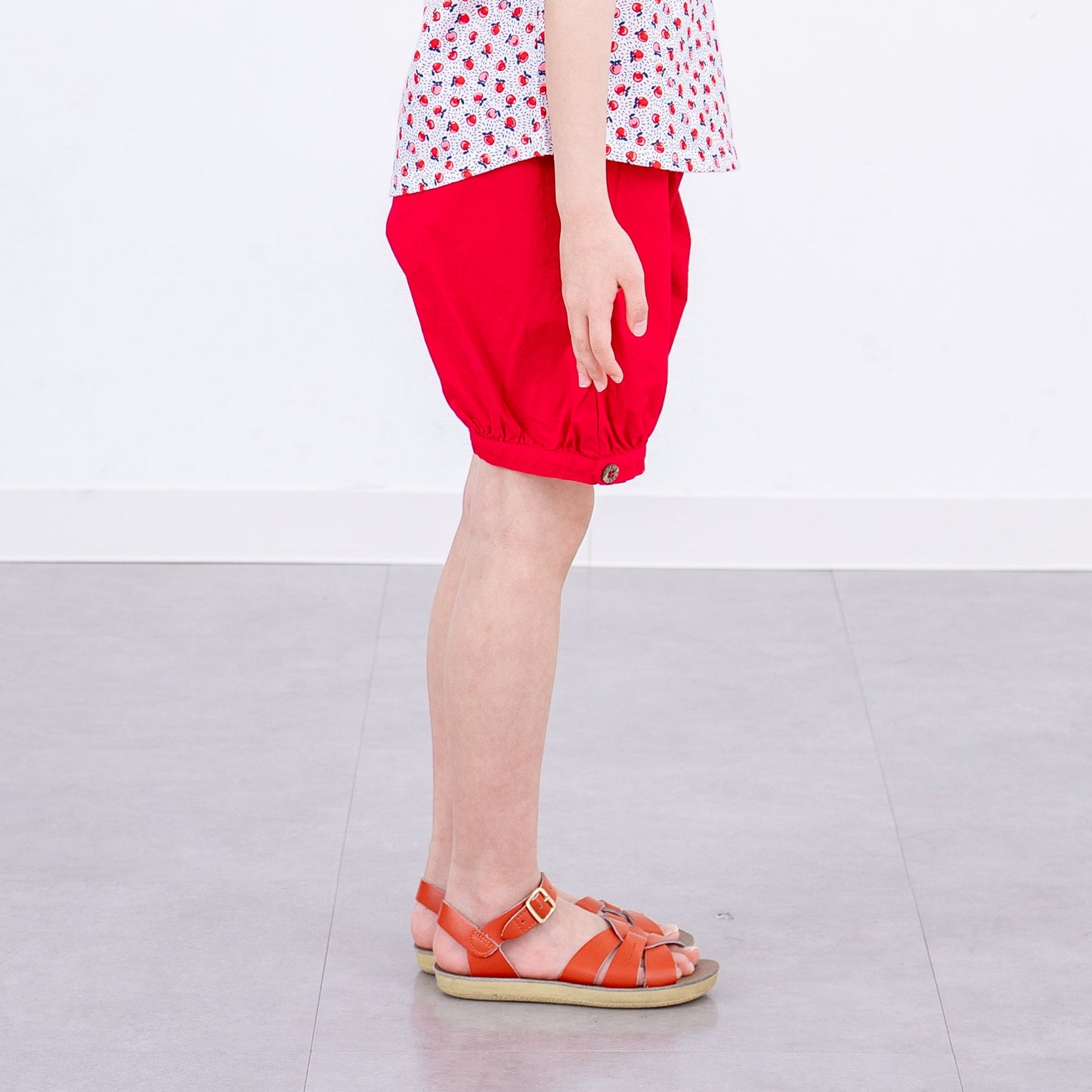 ショートバルーンパンツ　RED