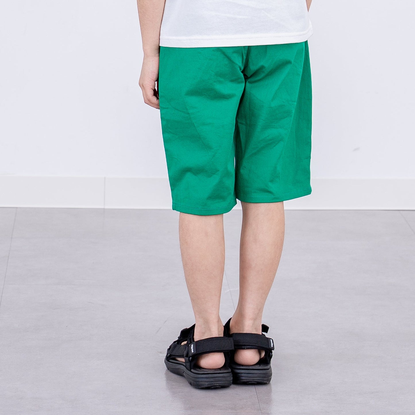 ストレッチカラーパンツ５分丈　GREEN