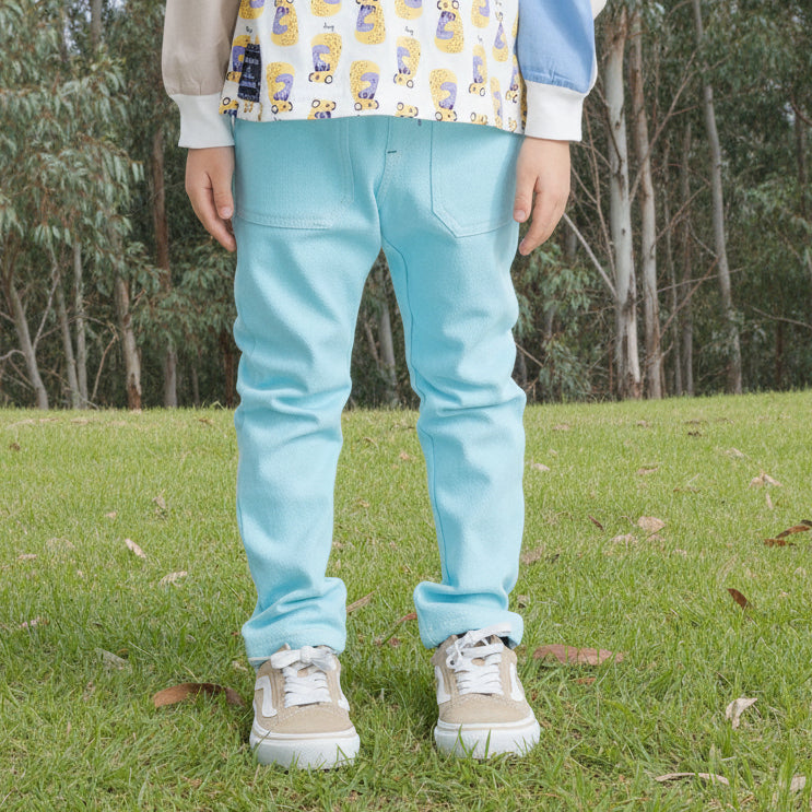 カラーニットデニムパンツ　SAXE