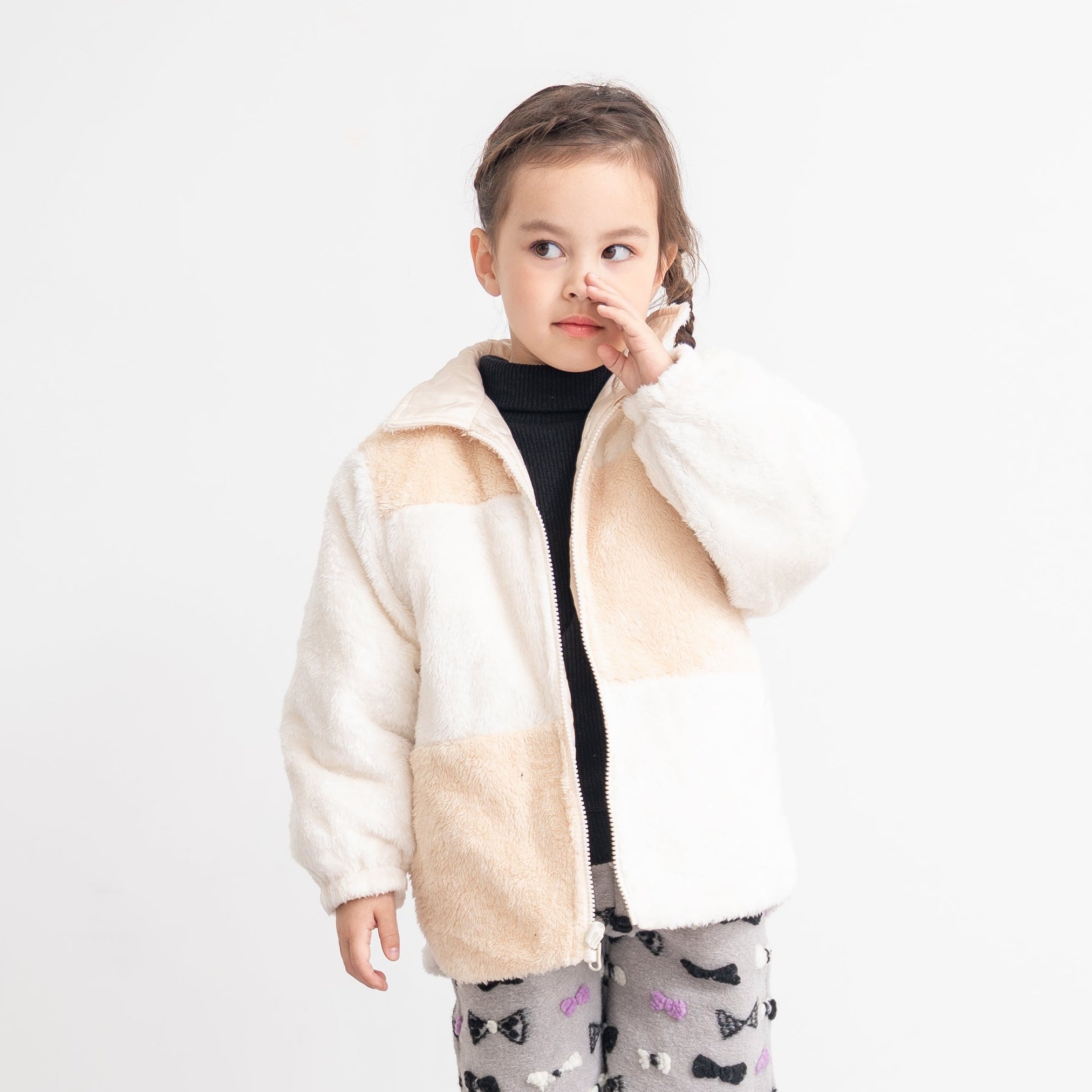 ラグマート　新品　ジャケット　ジャンパー　女の子　モコモコ　130 ガールズ向けもこもこがかわいい！ボアジャケットのおすすめ