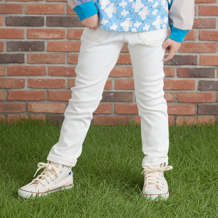 カラーニットデニムパンツ　OFF-WHITE