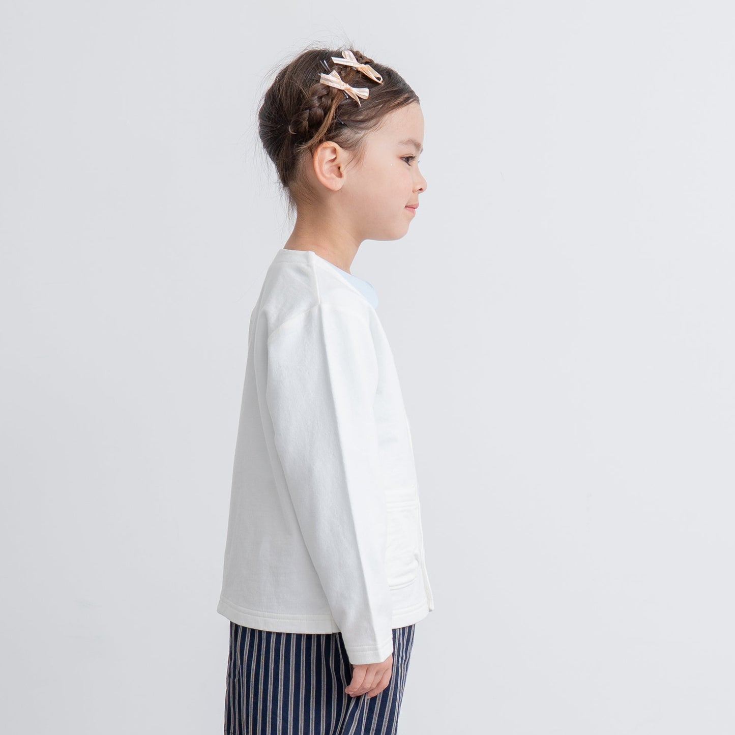 スタンダードVネックカーデ　OFF-WHITE