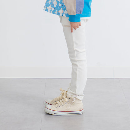 カラーニットデニムパンツ　OFF-WHITE